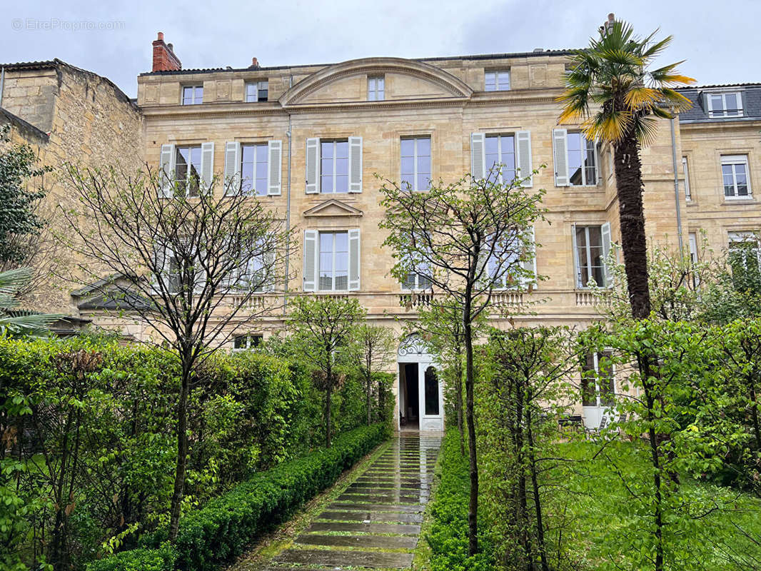 Appartement à BORDEAUX