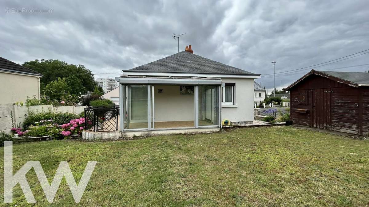 Maison à FLEURY-LES-AUBRAIS