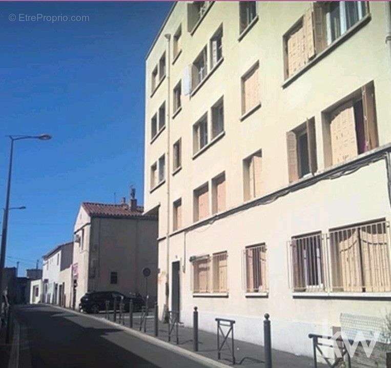 Appartement à MARSEILLE-3E