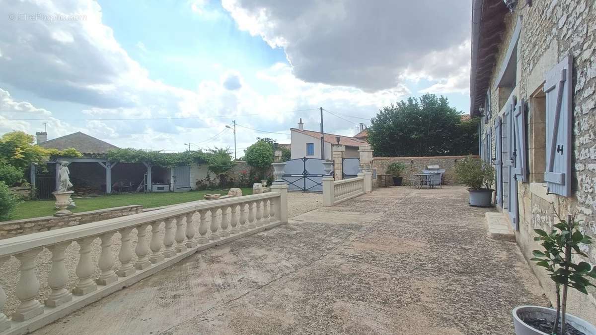 Maison à CISSE