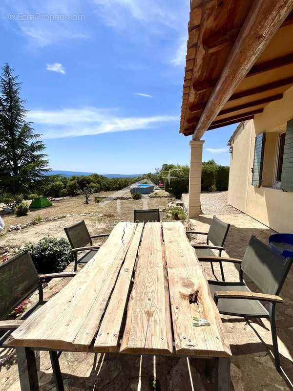 Maison à SAINT-SATURNIN-LES-APT