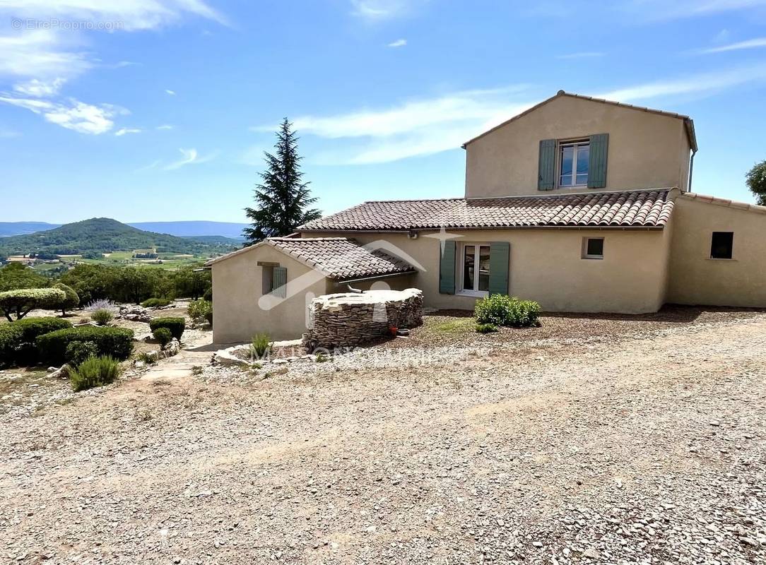 Maison à SAINT-SATURNIN-LES-APT