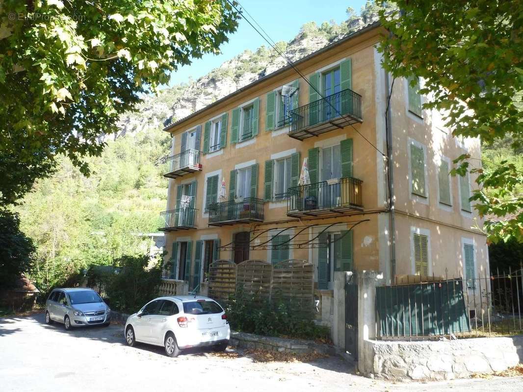 Appartement à TOUET-SUR-VAR