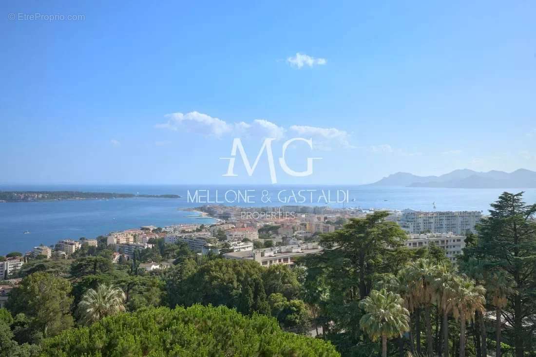 Appartement à CANNES