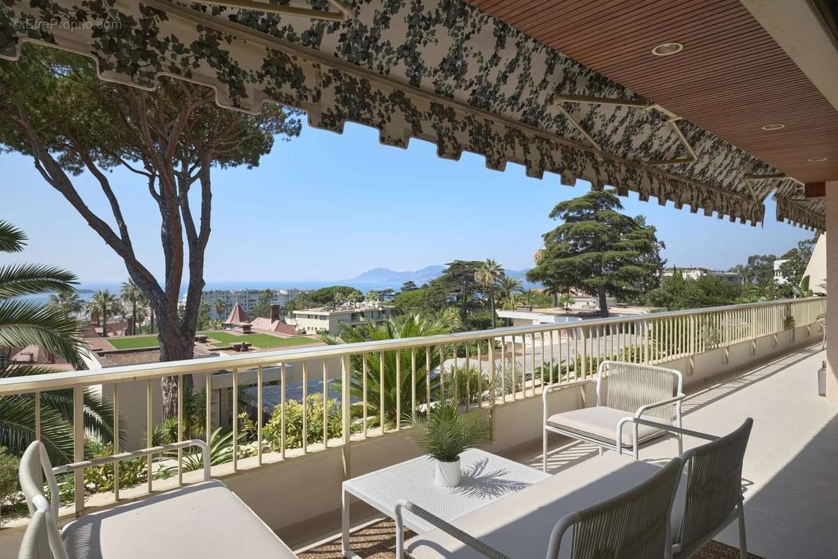 Appartement à CANNES