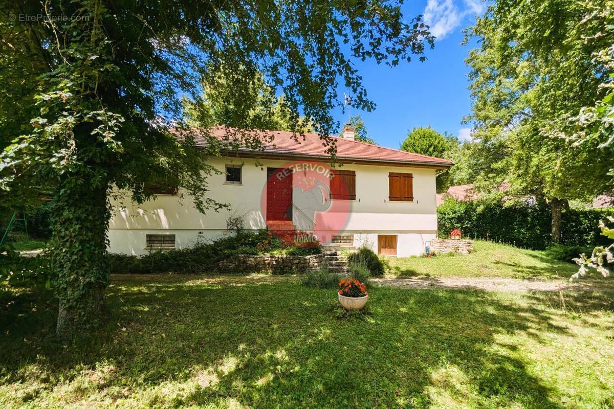 Maison à CHEVIGNY-SAINT-SAUVEUR