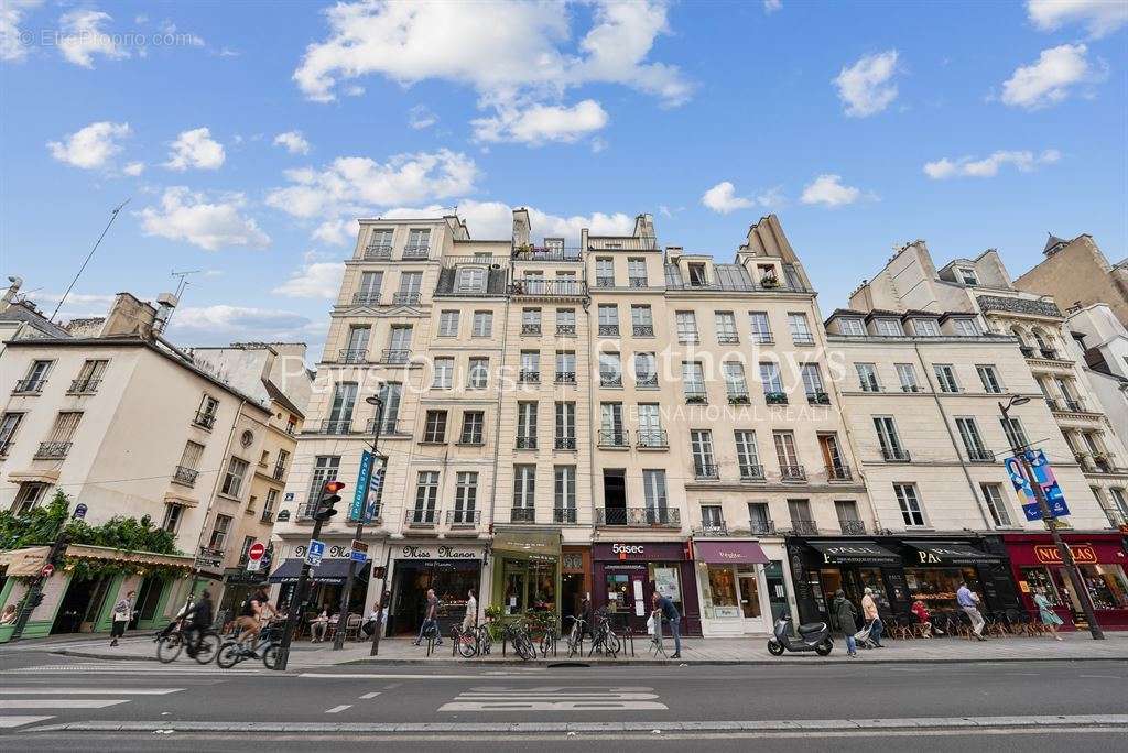 Appartement à PARIS-4E