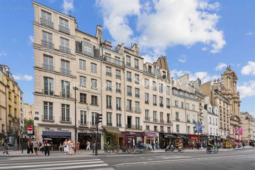 Appartement à PARIS-4E