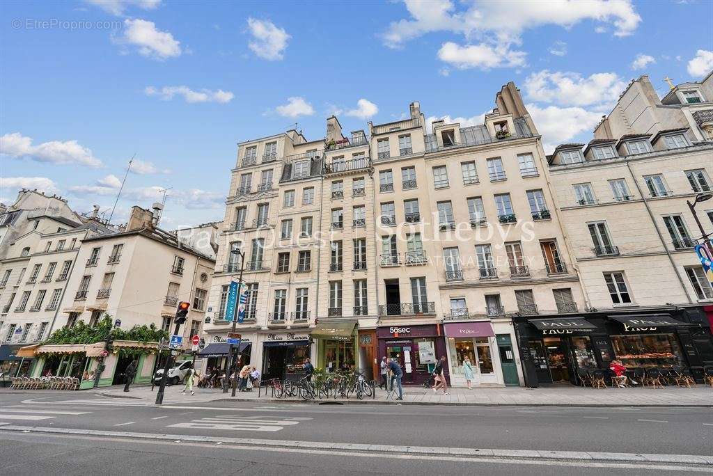 Appartement à PARIS-4E