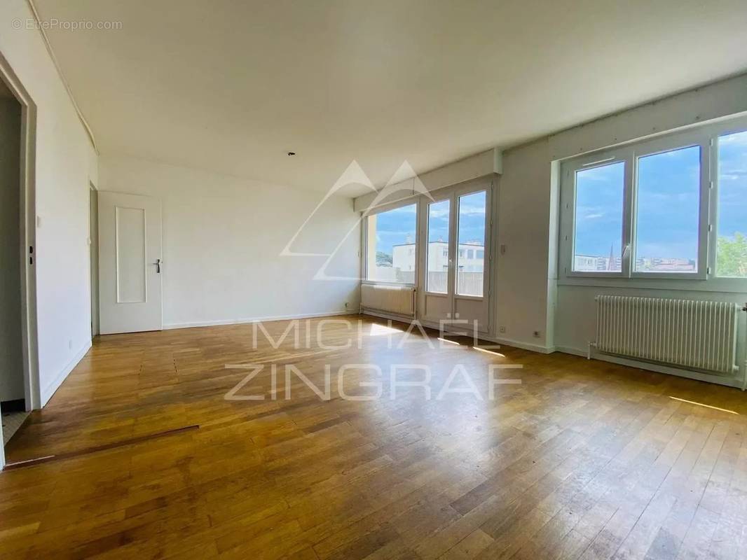 Appartement à LYON-5E