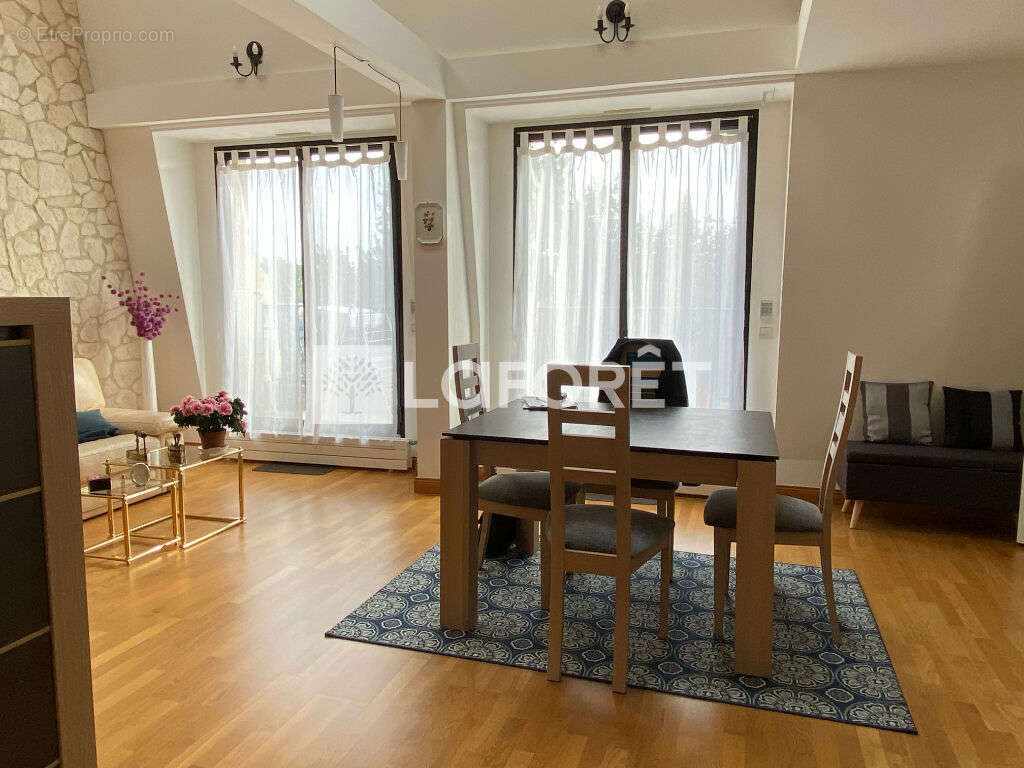 Appartement à AULNAY-SOUS-BOIS