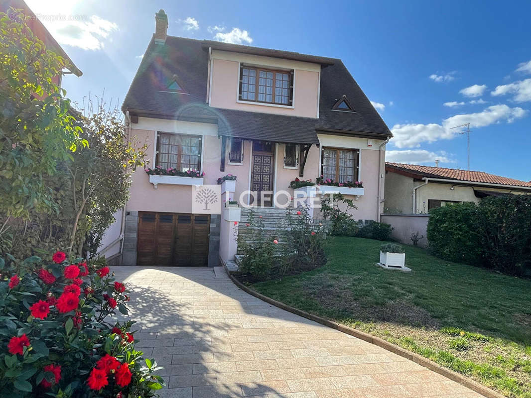 Maison à AULNAY-SOUS-BOIS