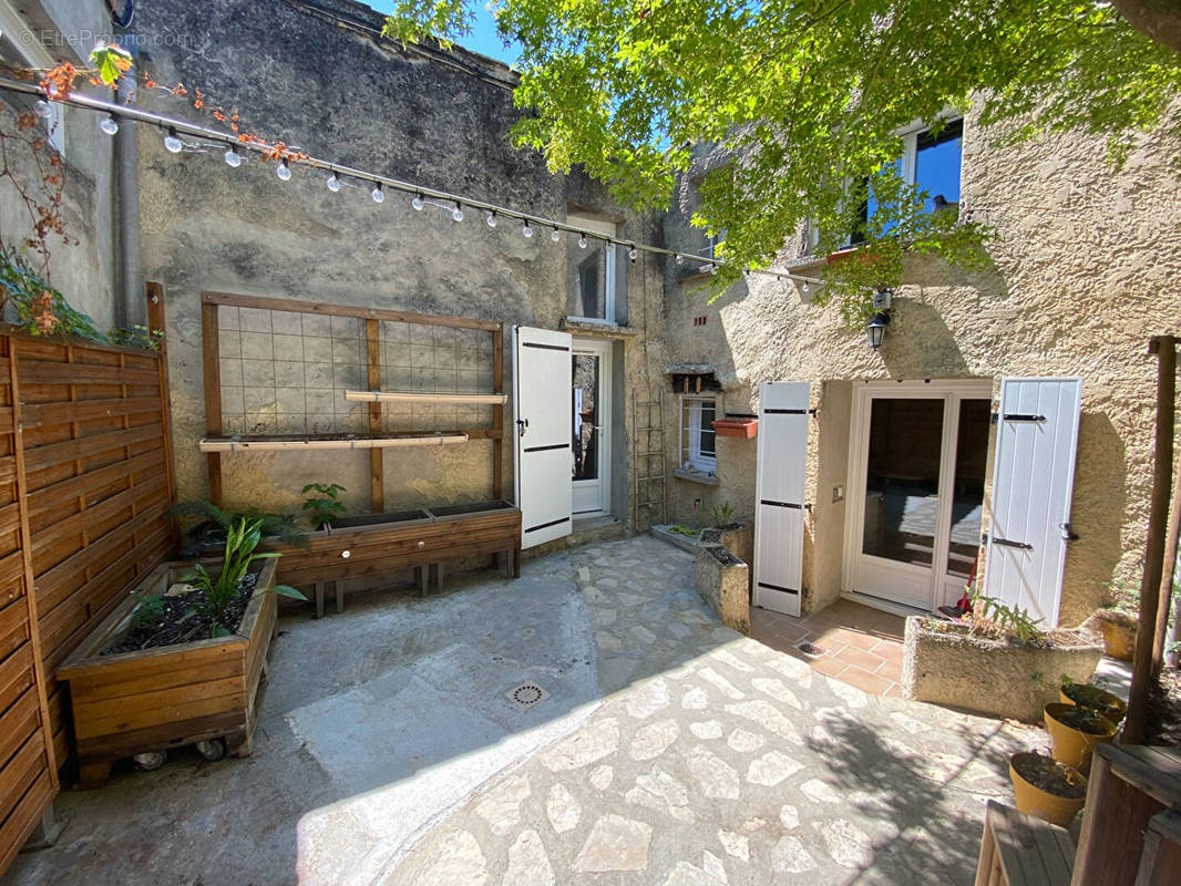 Maison à SAINT-MARCELLIN-LES-VAISON