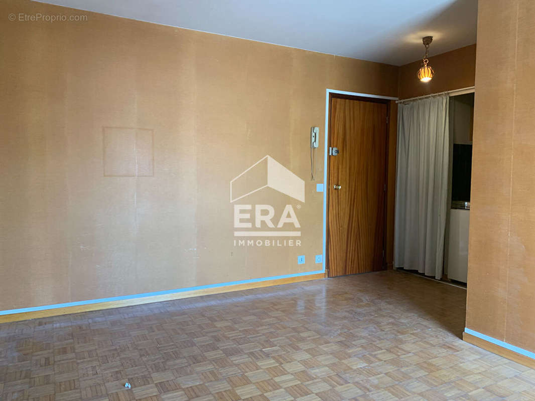 Appartement à MARSEILLE-3E