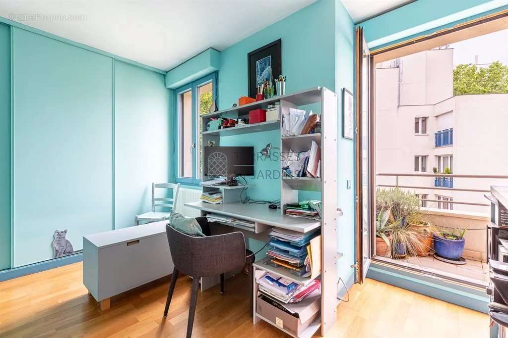 Appartement à PARIS-15E