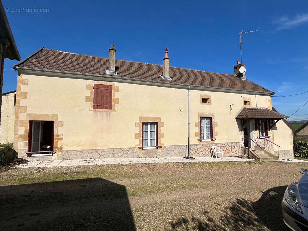 Maison à SAINT-JEAN-AUX-AMOGNES