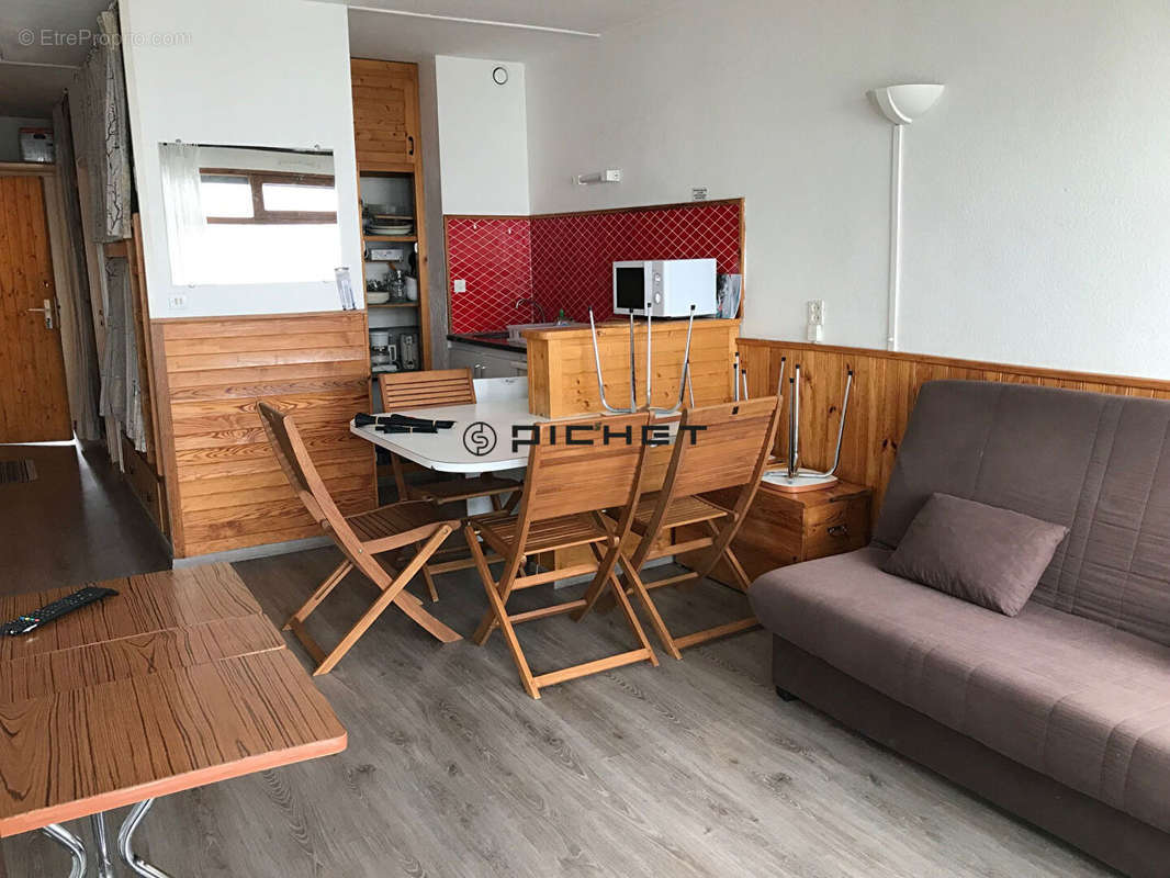 Appartement à ARETTE