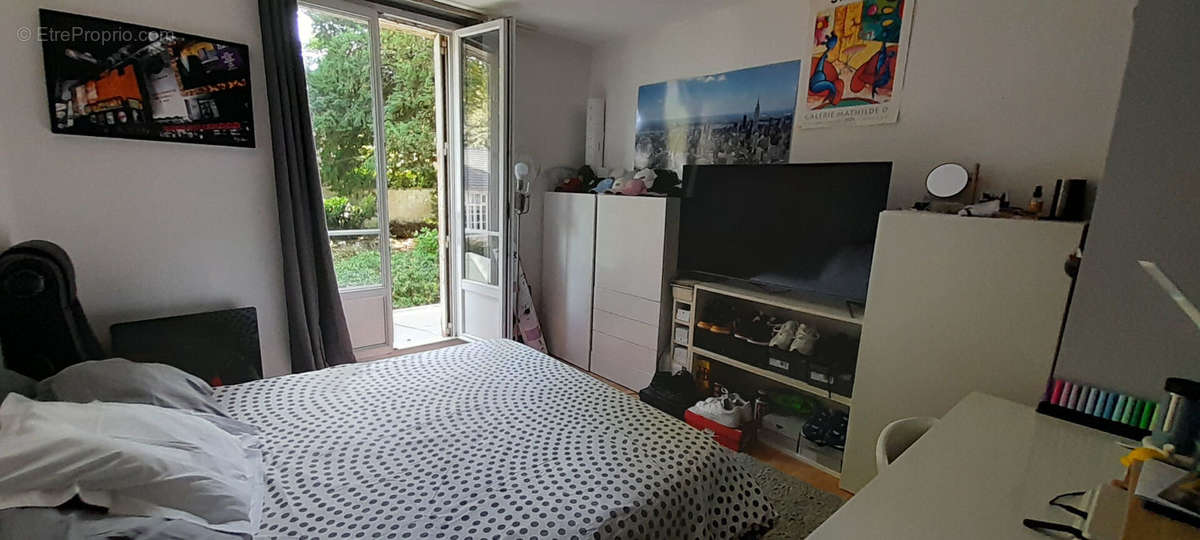 Appartement à LIMOURS