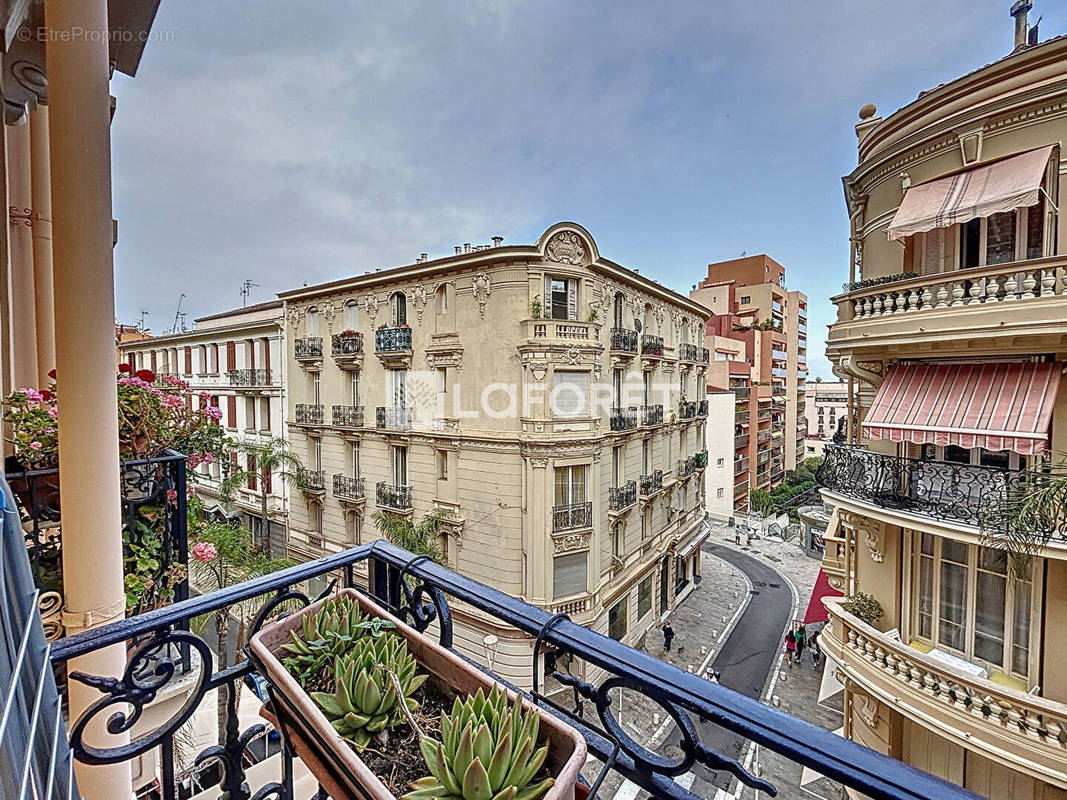 Appartement à BEAUSOLEIL