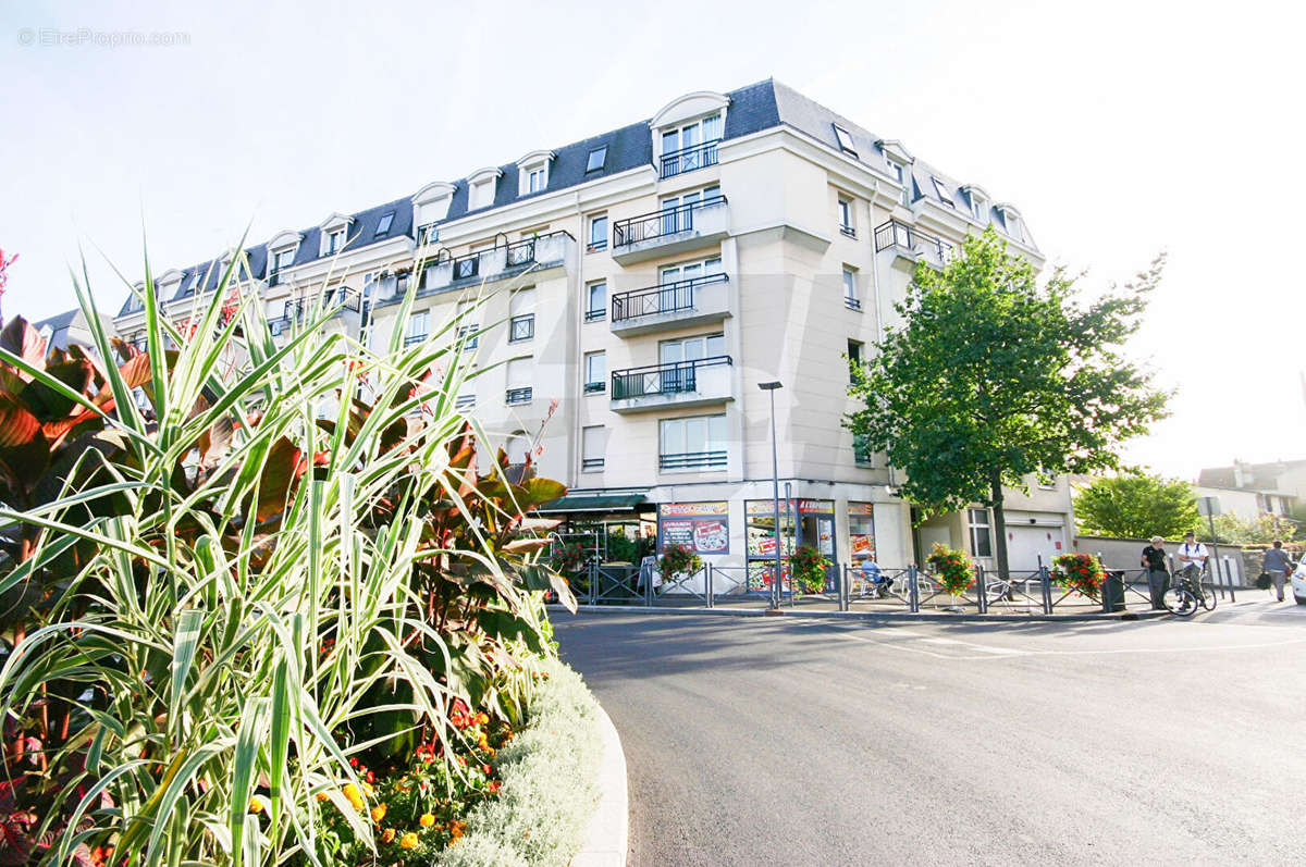 Appartement à HOUILLES