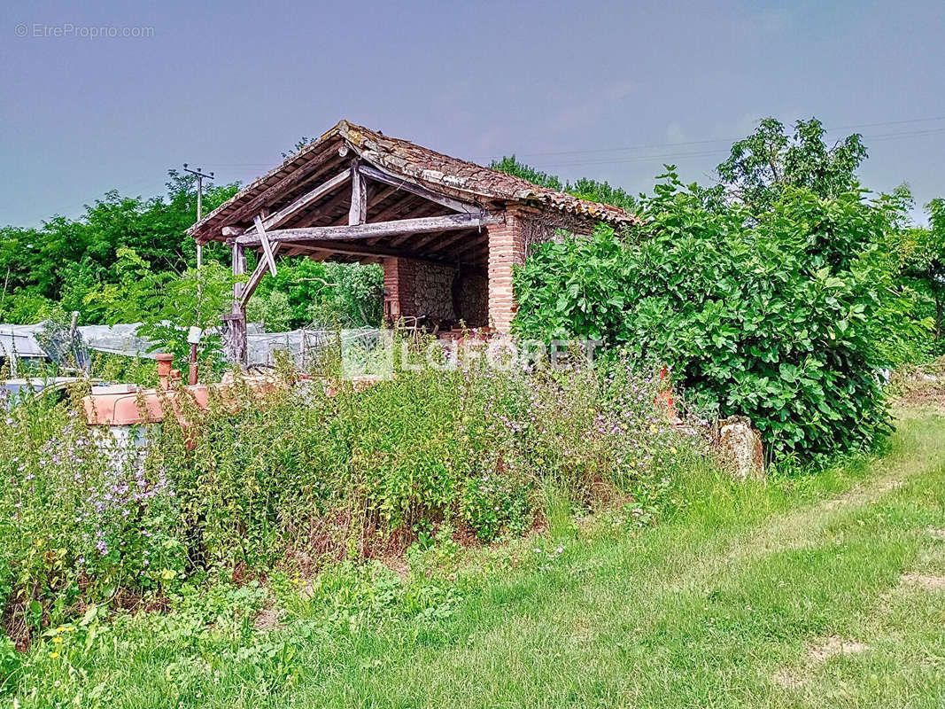 Maison à POMMEVIC