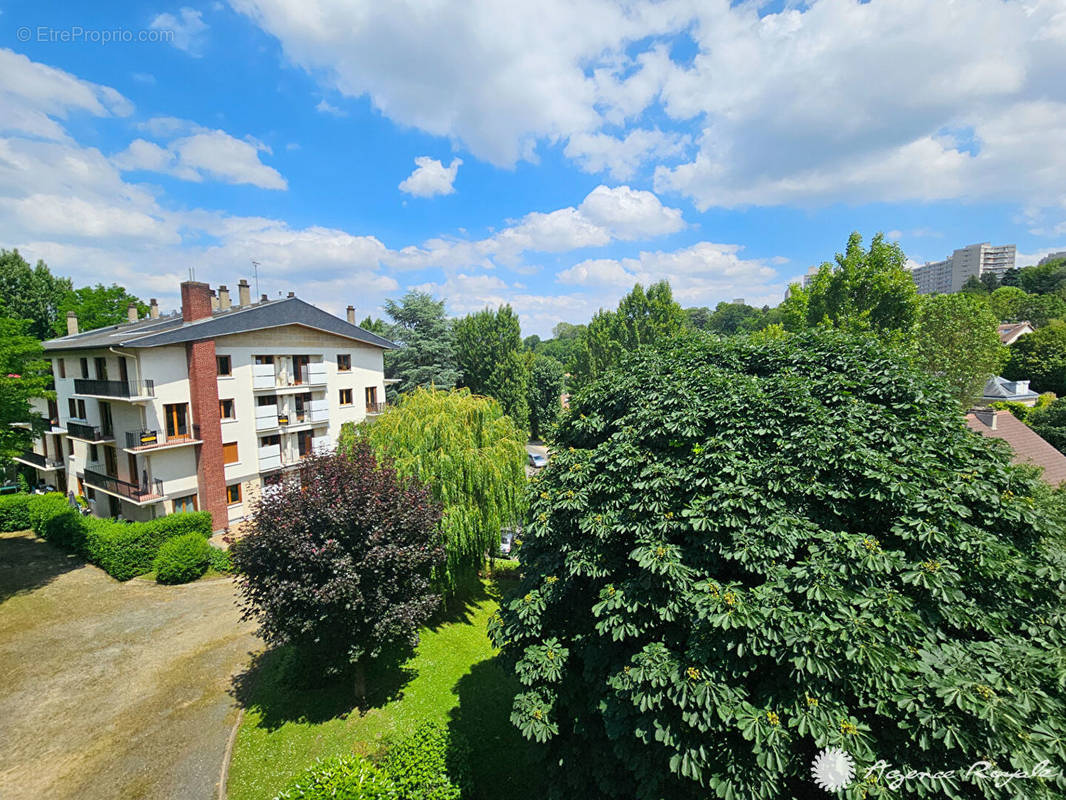 Appartement à MAREIL-MARLY