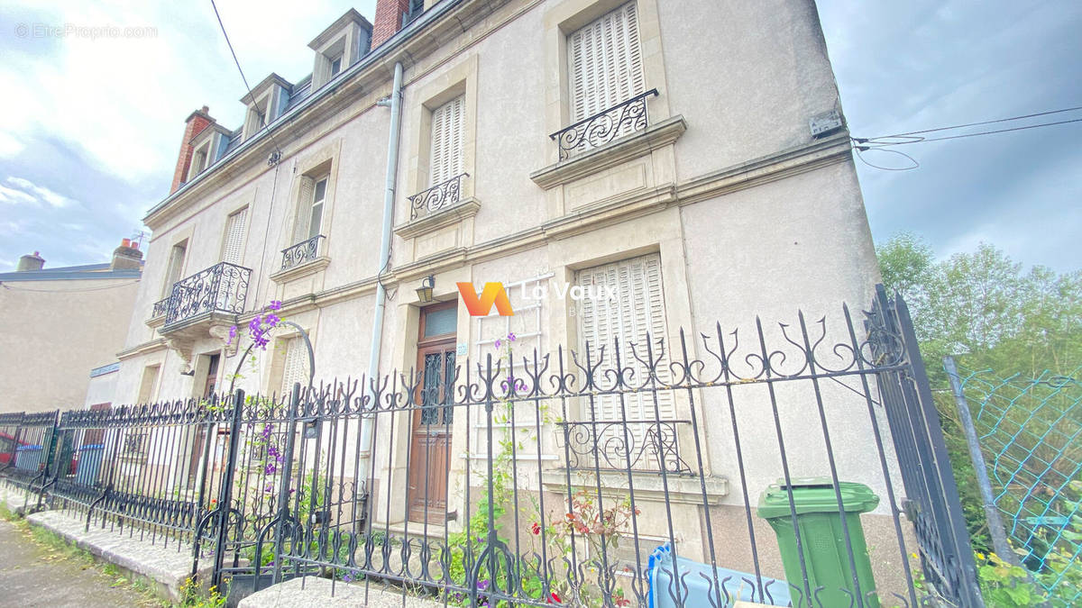 Appartement à BOUXIERES-AUX-DAMES