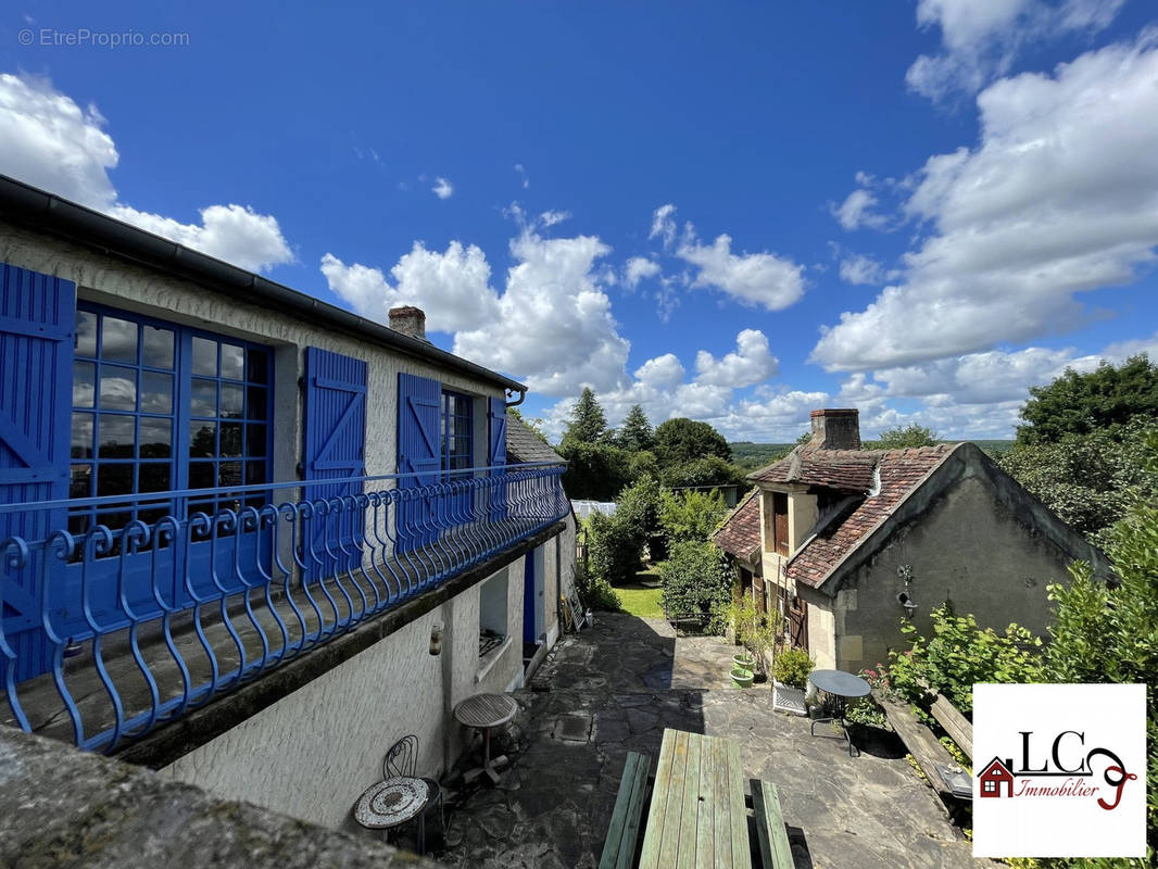 Maison à URZY