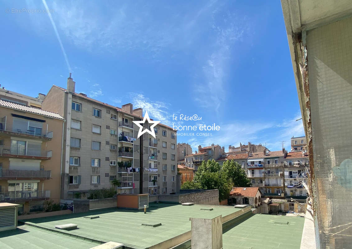 Appartement à MARSEILLE-8E