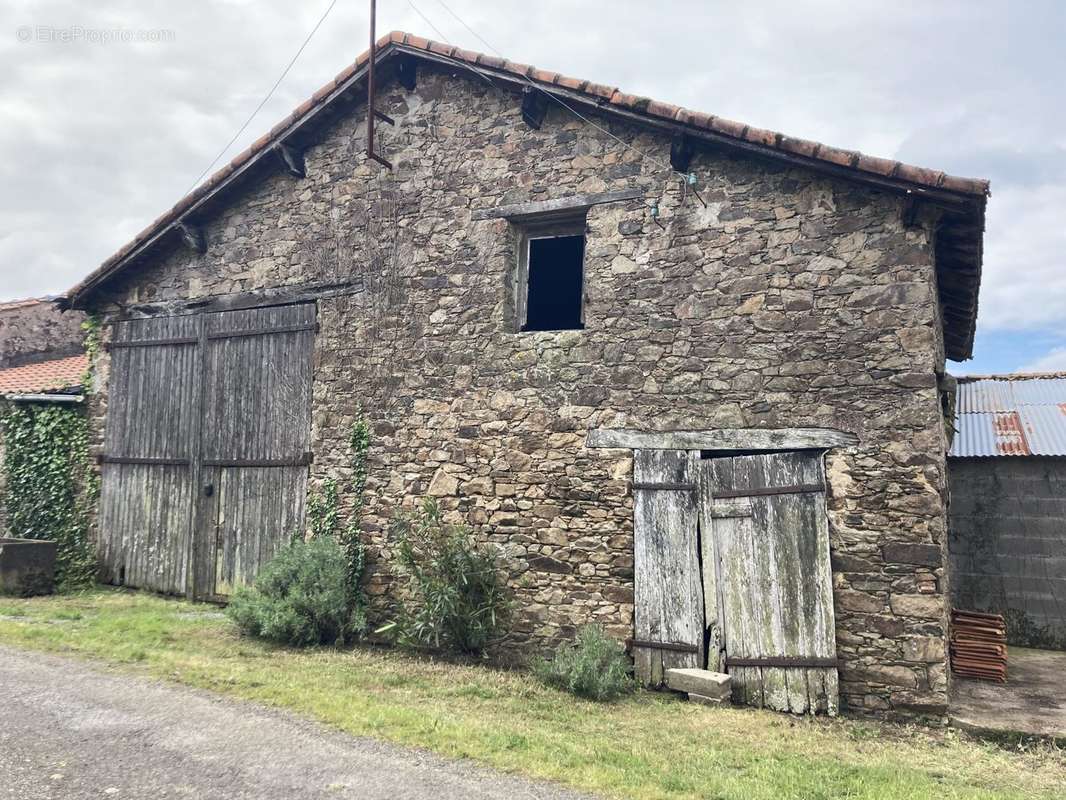 Maison à SAINT-LUMINE-DE-COUTAIS