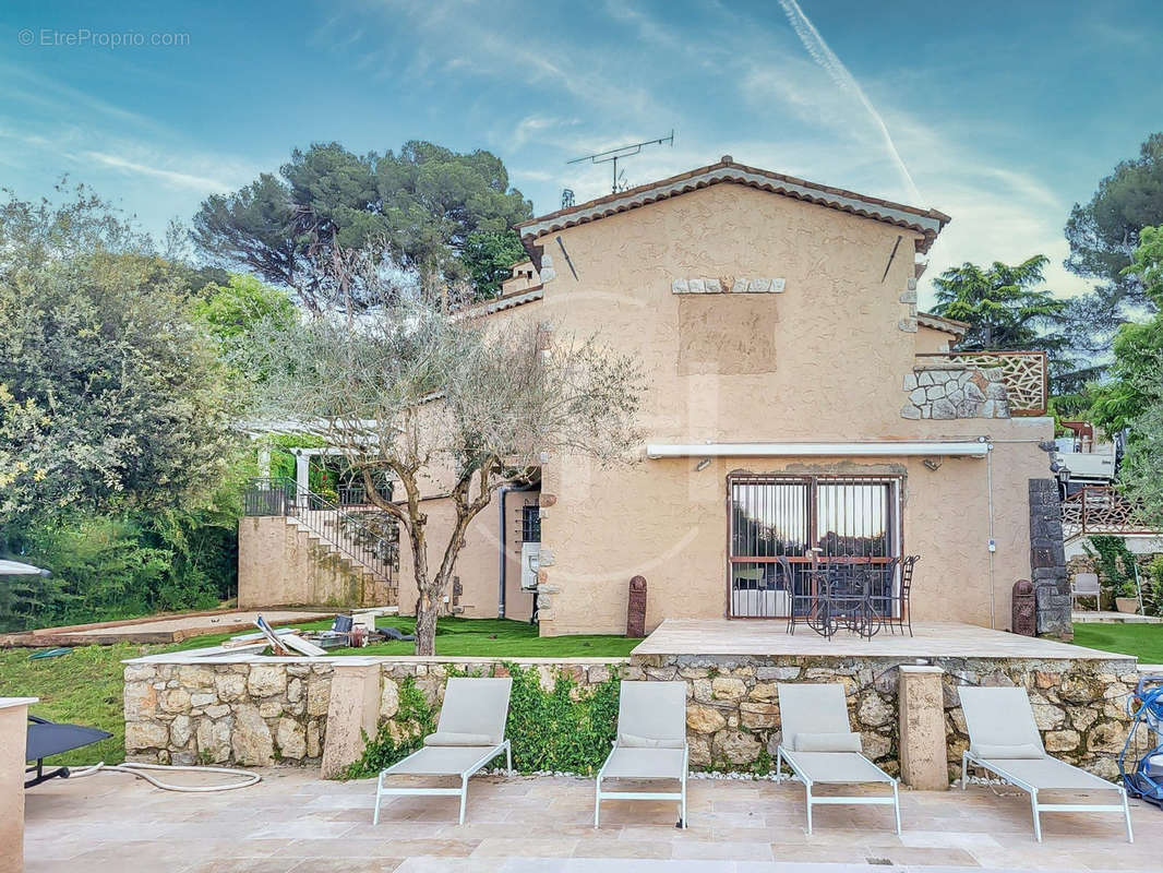 Maison à MOUGINS