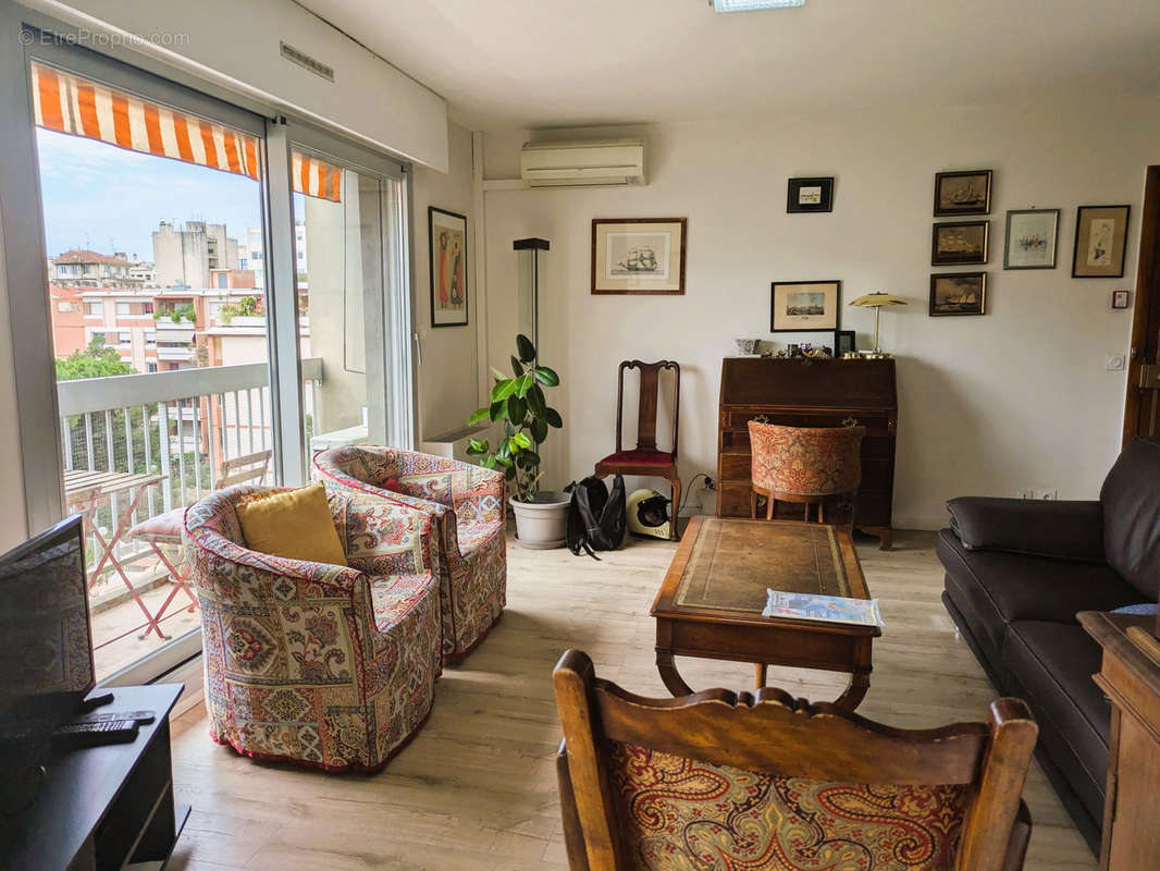 Appartement à MARSEILLE-8E