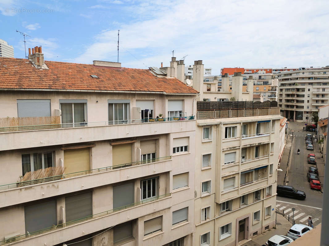 Appartement à MARSEILLE-8E