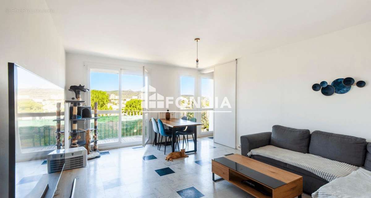 Appartement à SALON-DE-PROVENCE