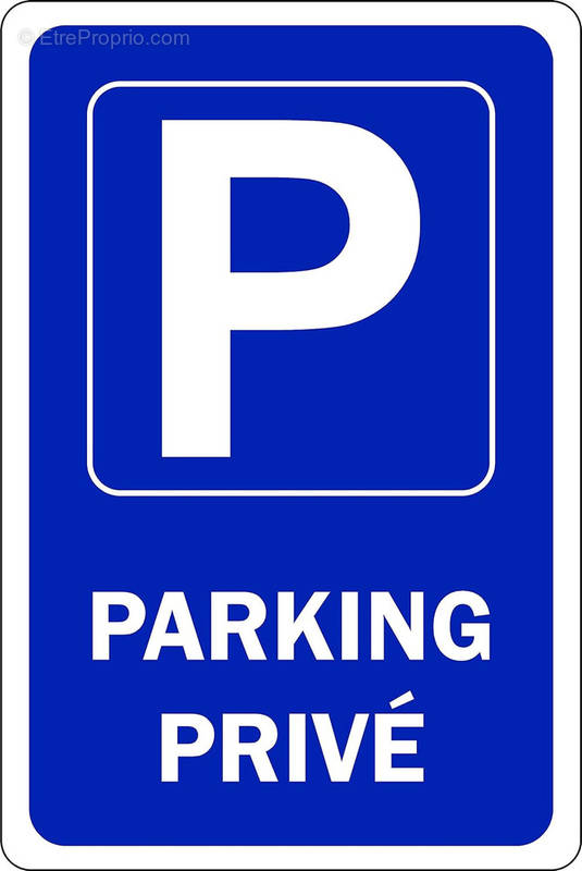 Parking à LE GRAU-DU-ROI