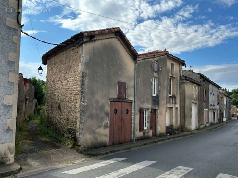 Maison à SANXAY