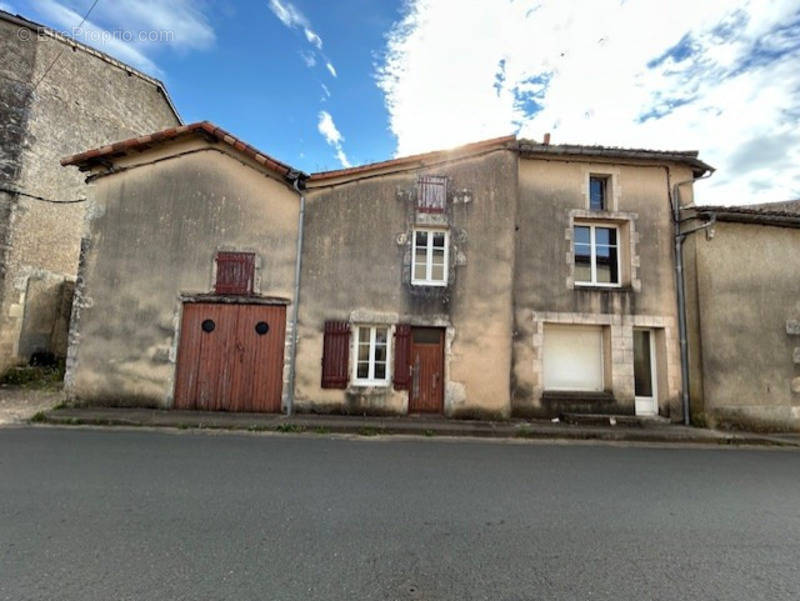 Maison à SANXAY