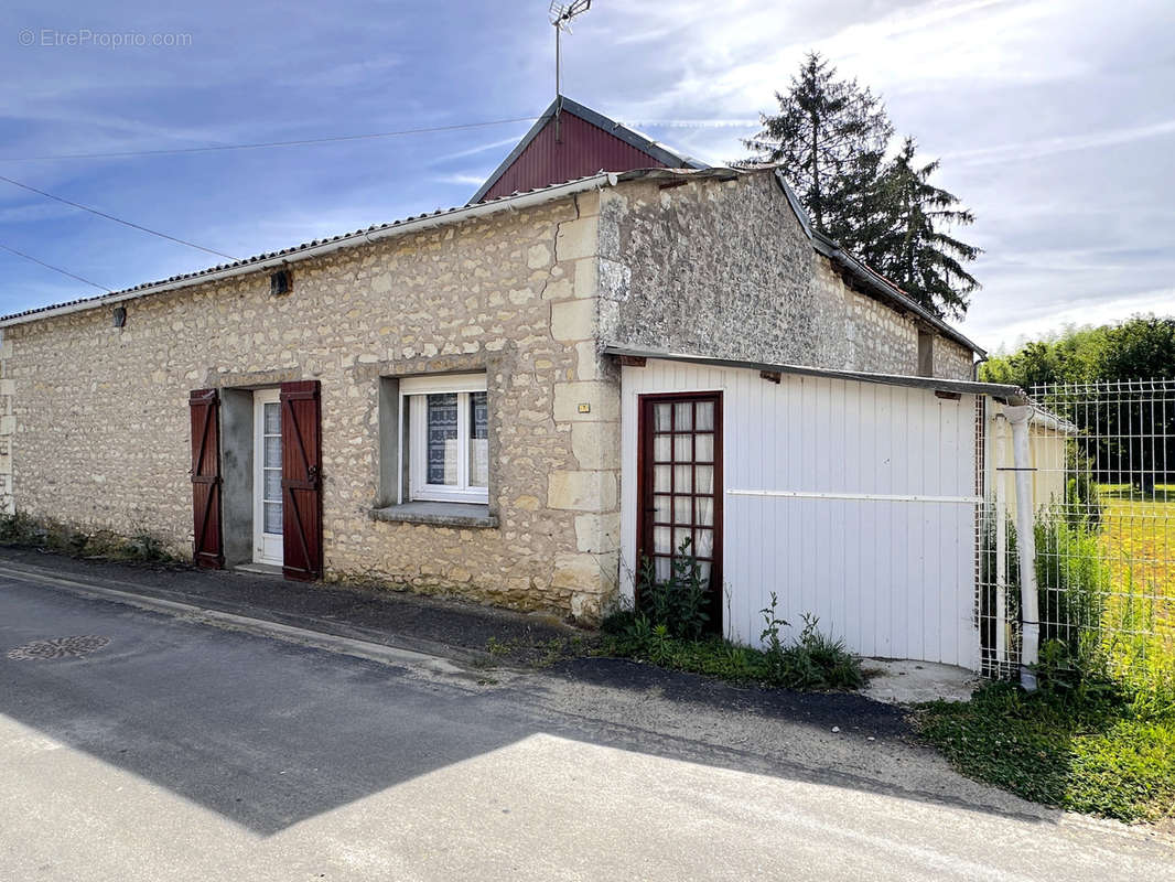 Maison à NAINTRE