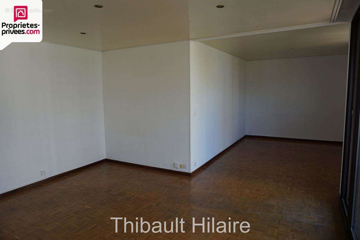 Appartement à MARSEILLE-9E