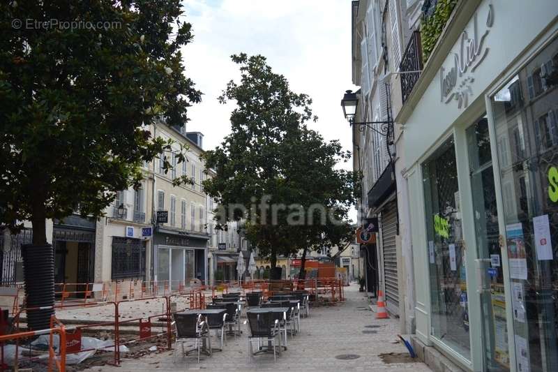 Commerce à NEVERS