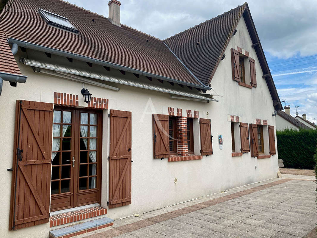 Maison à MILLANCAY