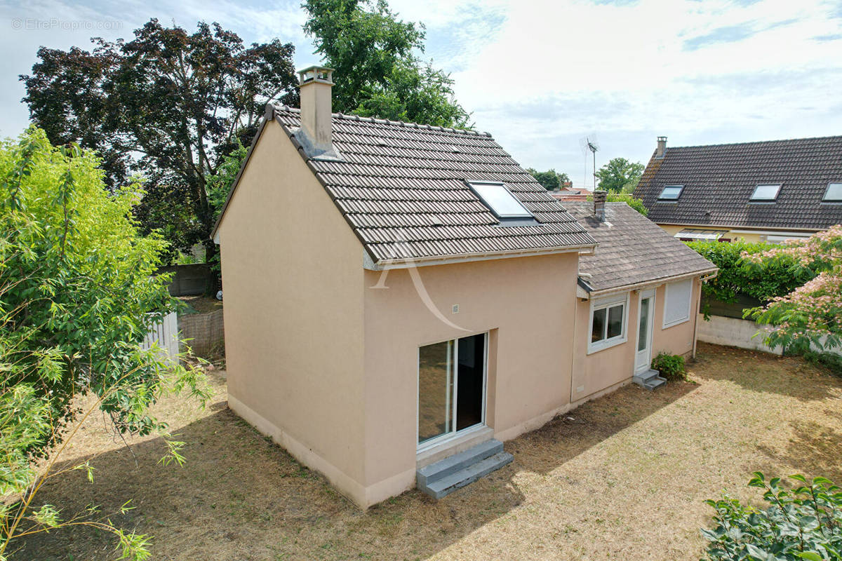 Maison à CONFLANS-SAINTE-HONORINE