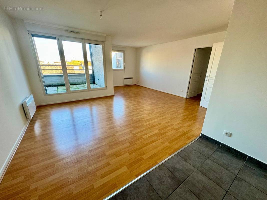   - Appartement à LILLE