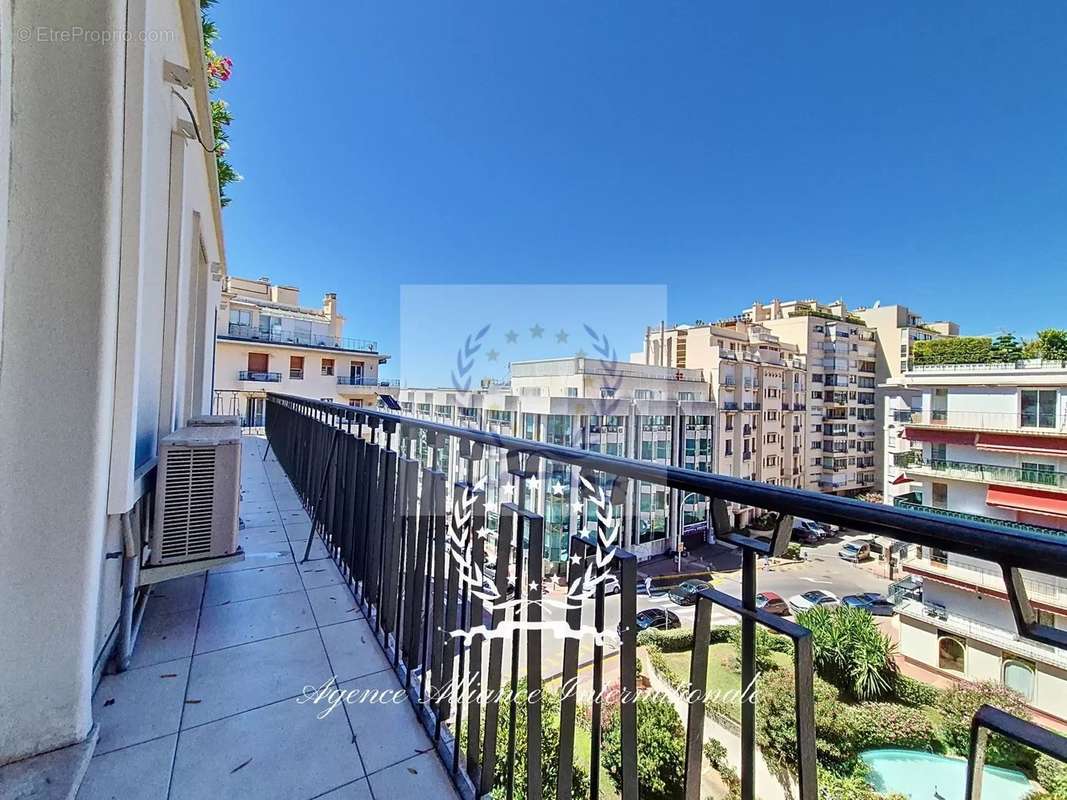 Appartement à CANNES