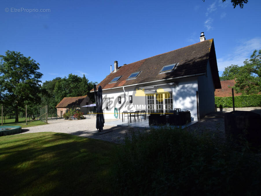 Maison à SAINT-GERMAIN-DU-BOIS