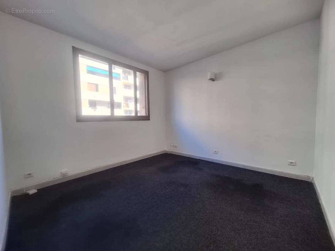 Appartement à MARSEILLE-4E