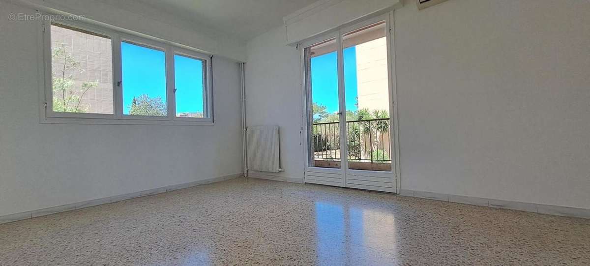 Appartement à MARSEILLE-10E