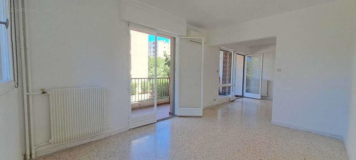 Appartement à MARSEILLE-10E