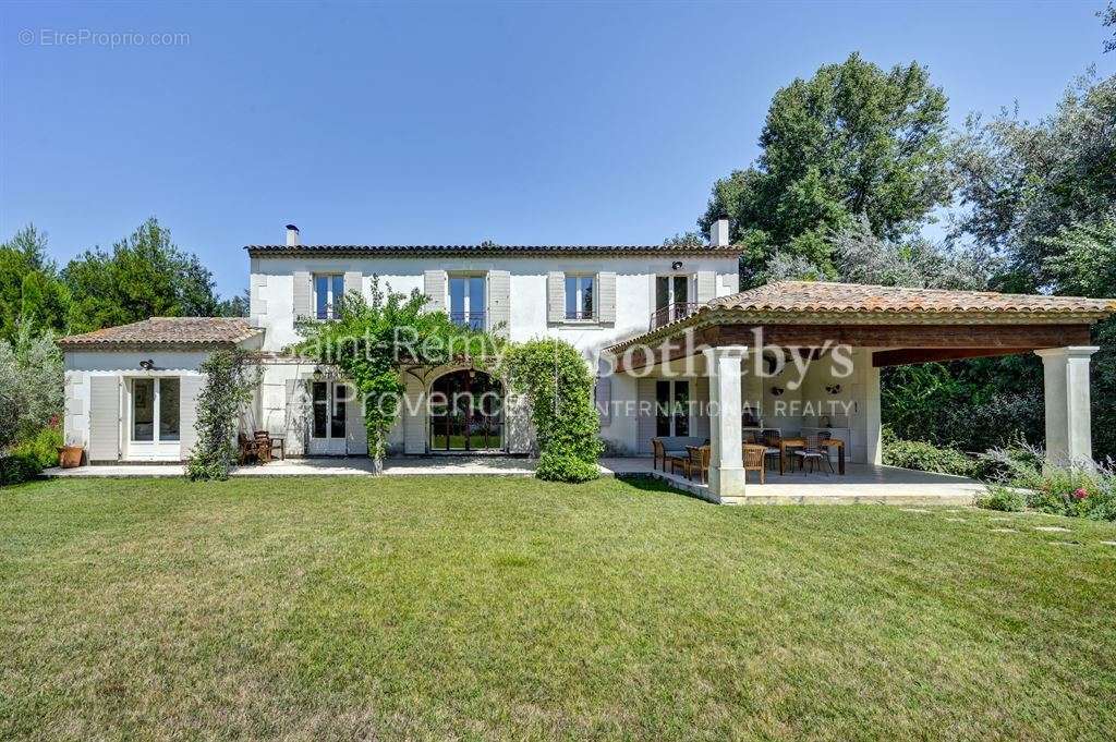 Maison à SAINT-REMY-DE-PROVENCE