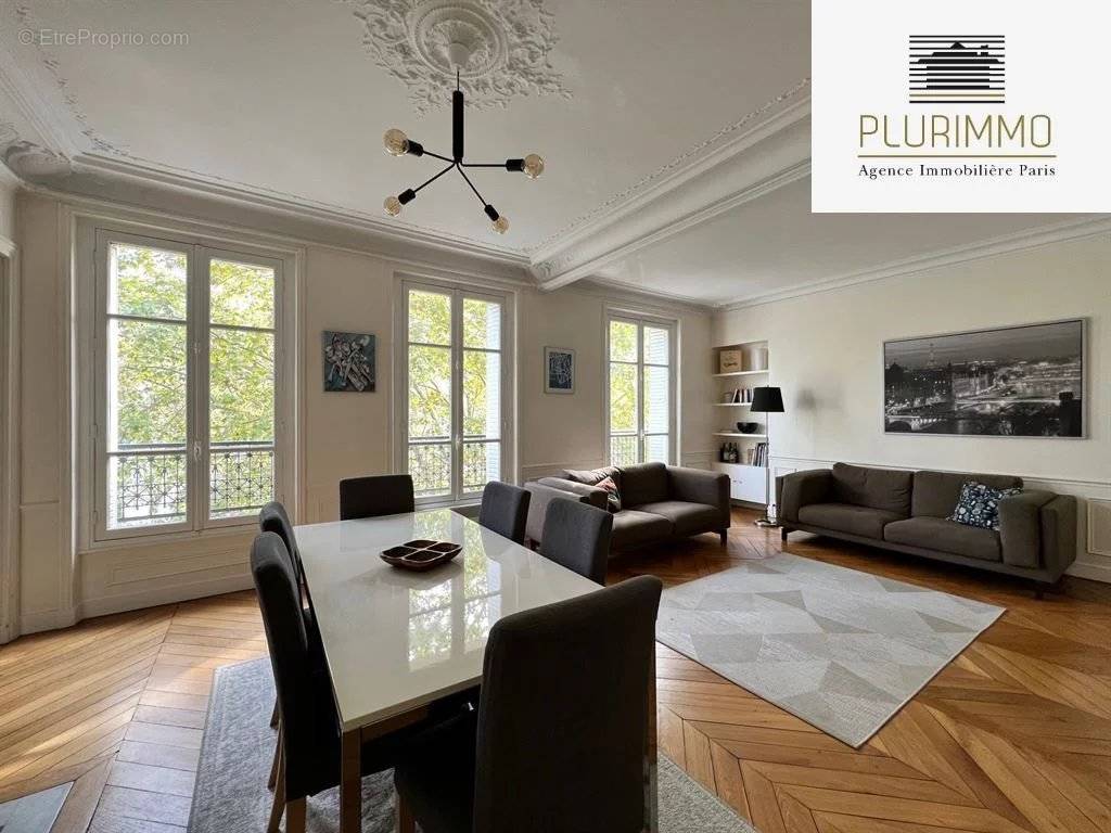 Appartement à PARIS-7E